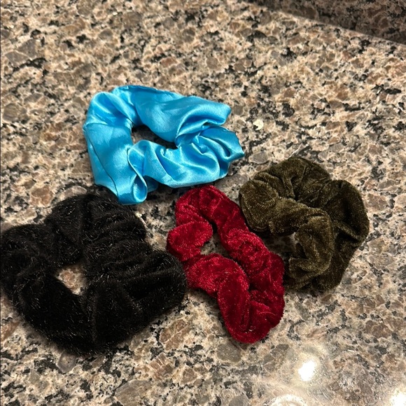 Accessories - Velvet and Satin style Hair Scrunchies Set - Black, Red, Blue, Olive